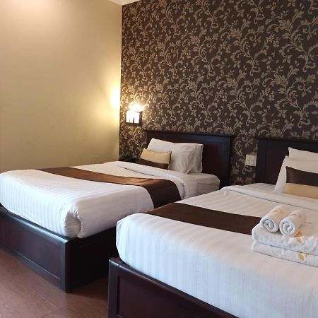 Seasons Riverside Hotel Vientiane Esterno foto