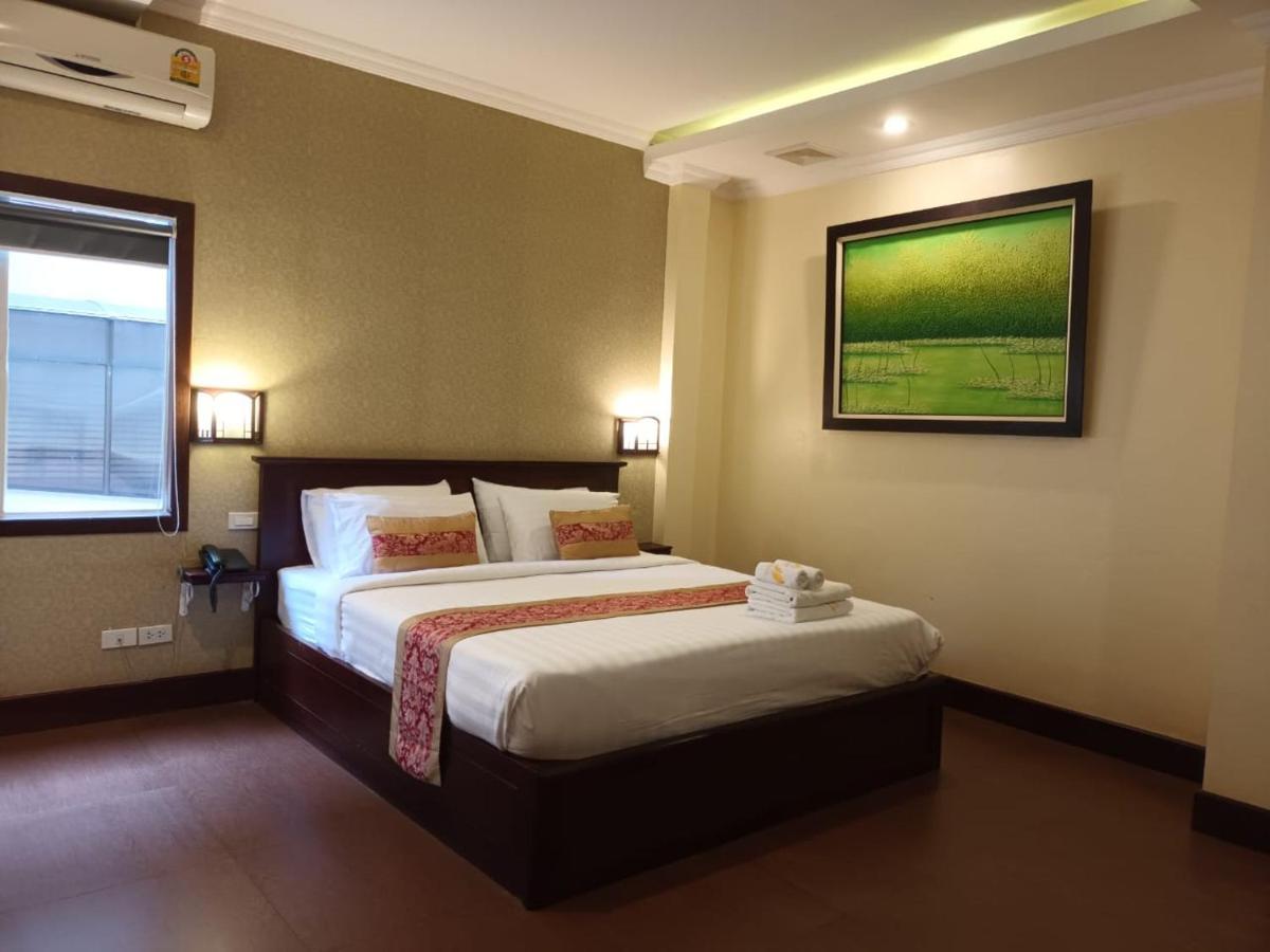 Seasons Riverside Hotel Vientiane Esterno foto