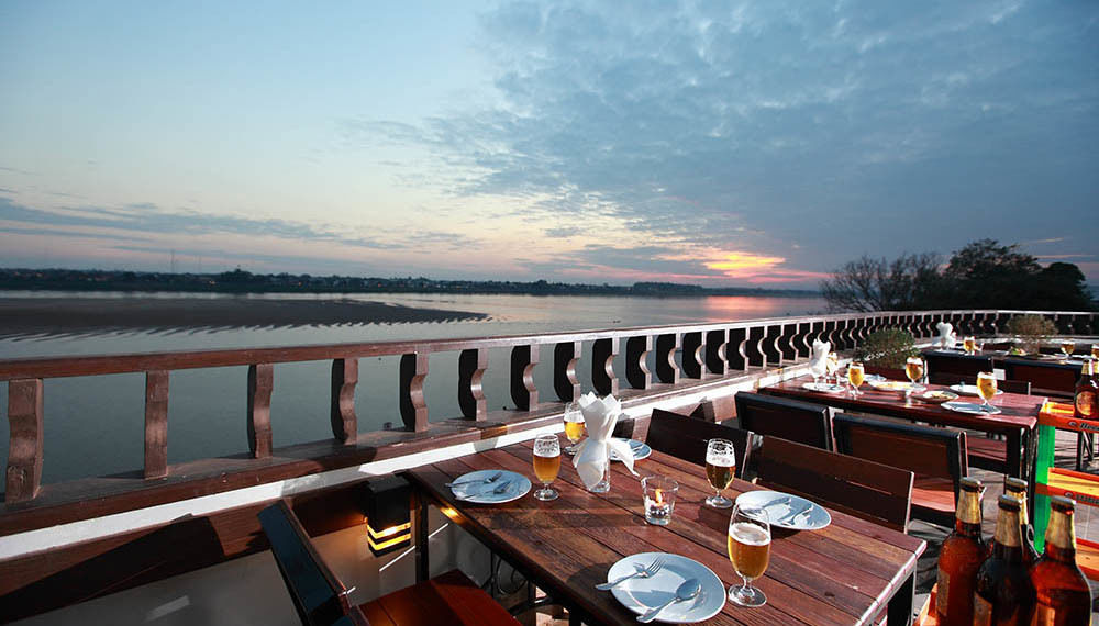 Seasons Riverside Hotel Vientiane Esterno foto